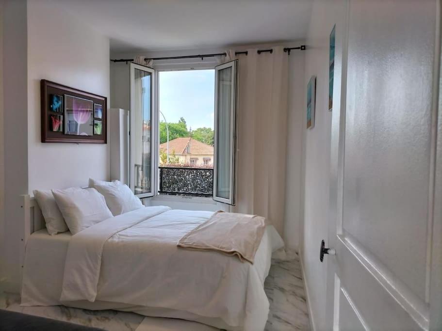 Paris Tourist Apartment, France Stains Exterior photo
